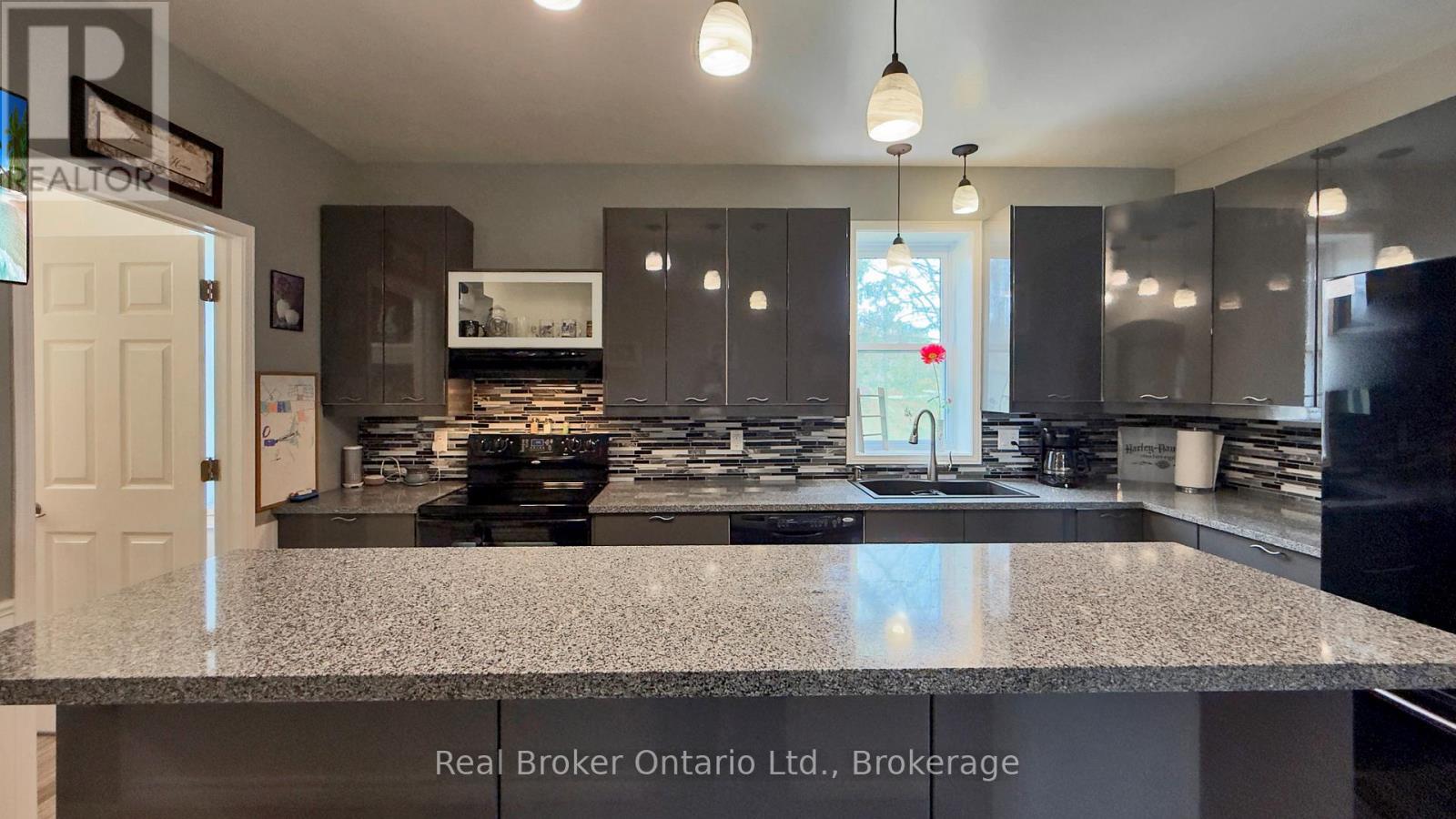 485 Chepstow Road, Brockton, Ontario  N0G 1K0 - Photo 10 - X13092192