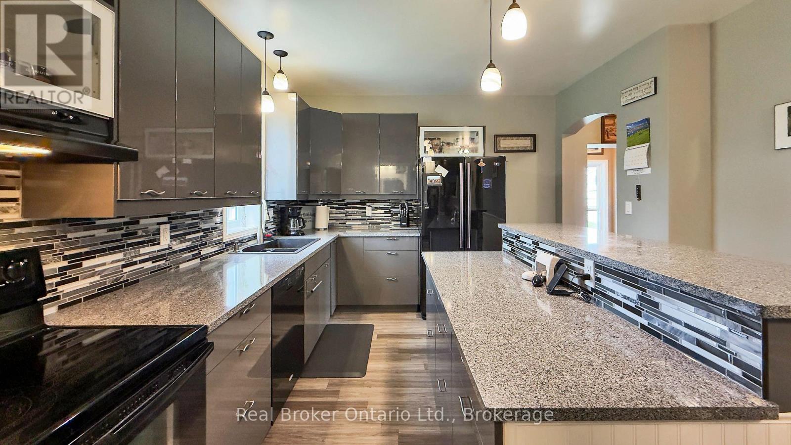 485 Chepstow Road, Brockton, Ontario  N0G 1K0 - Photo 9 - X13092192