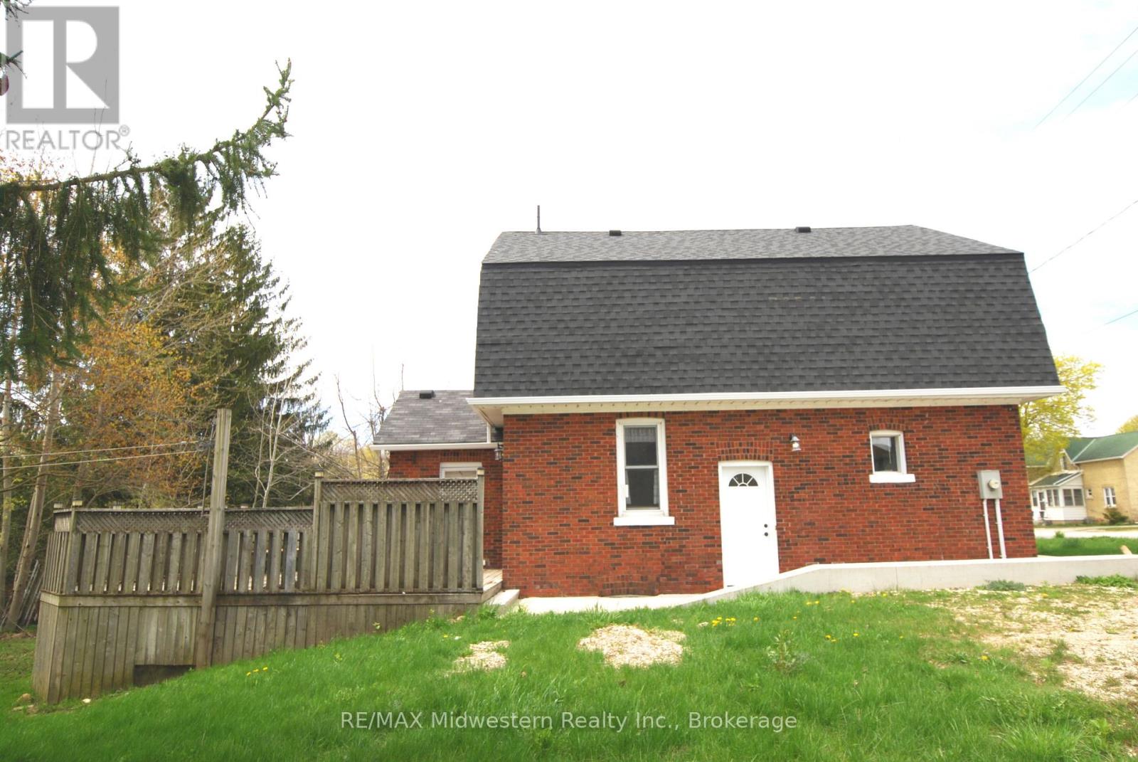 200 Elora Street S, Minto, Ontario  N0G 1Z0 - Photo 3 - X13092270