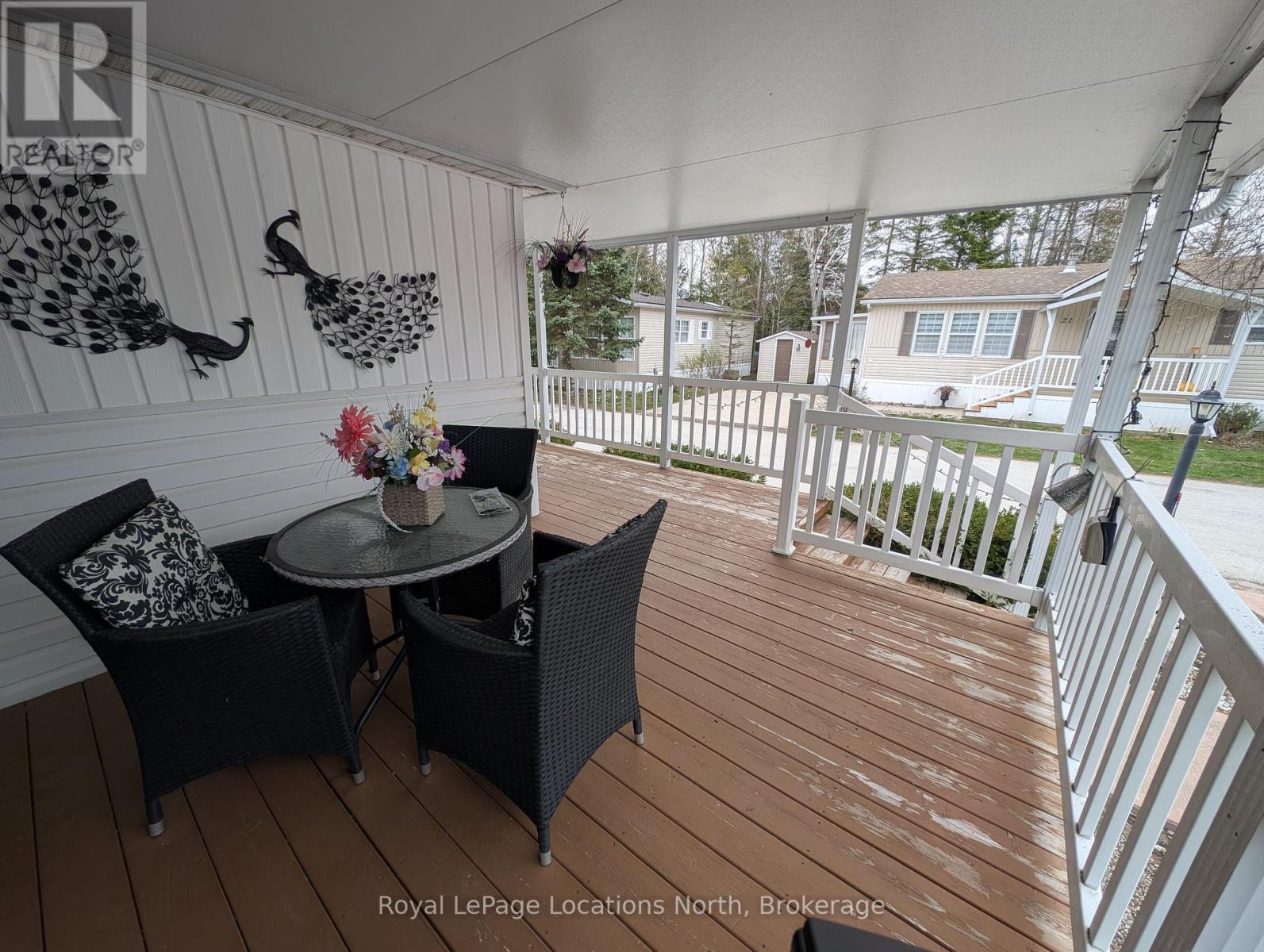 20 Topaz Street W, Wasaga Beach, Ontario  L9Z 1X7 - Photo 11 - S13092532