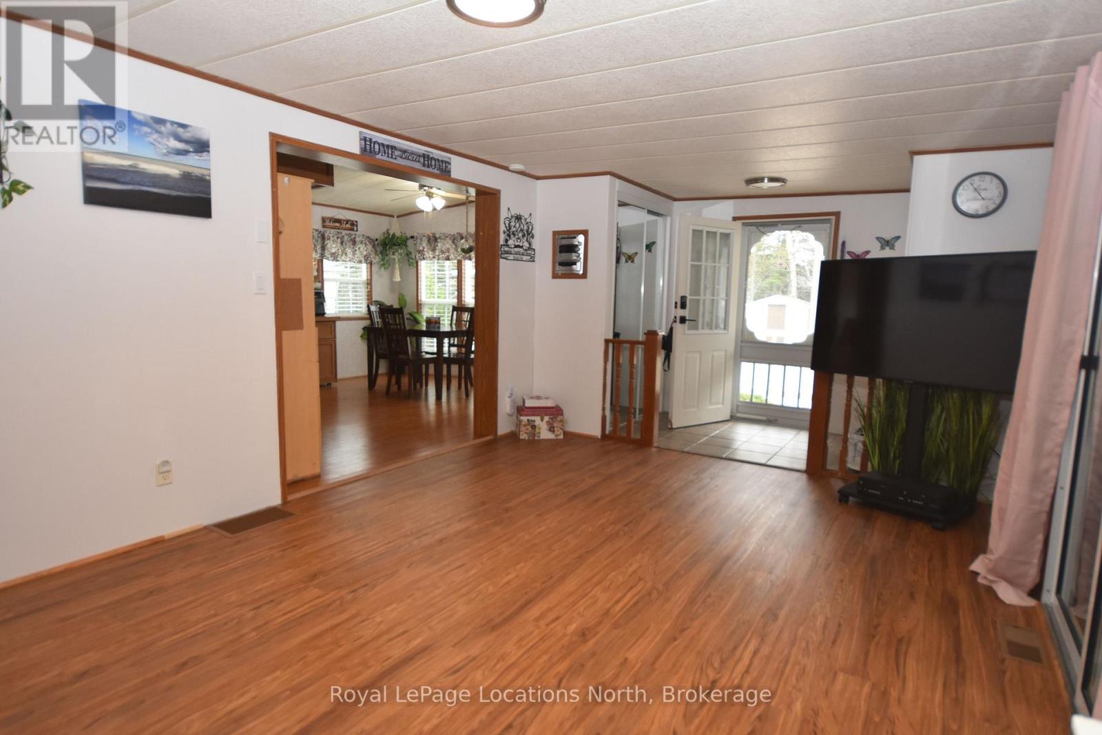 20 Topaz Street W, Wasaga Beach, Ontario  L9Z 1X7 - Photo 23 - S13092532