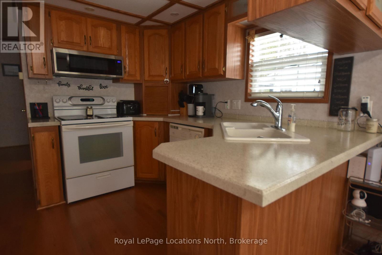 20 Topaz Street W, Wasaga Beach, Ontario  L9Z 1X7 - Photo 27 - S13092532
