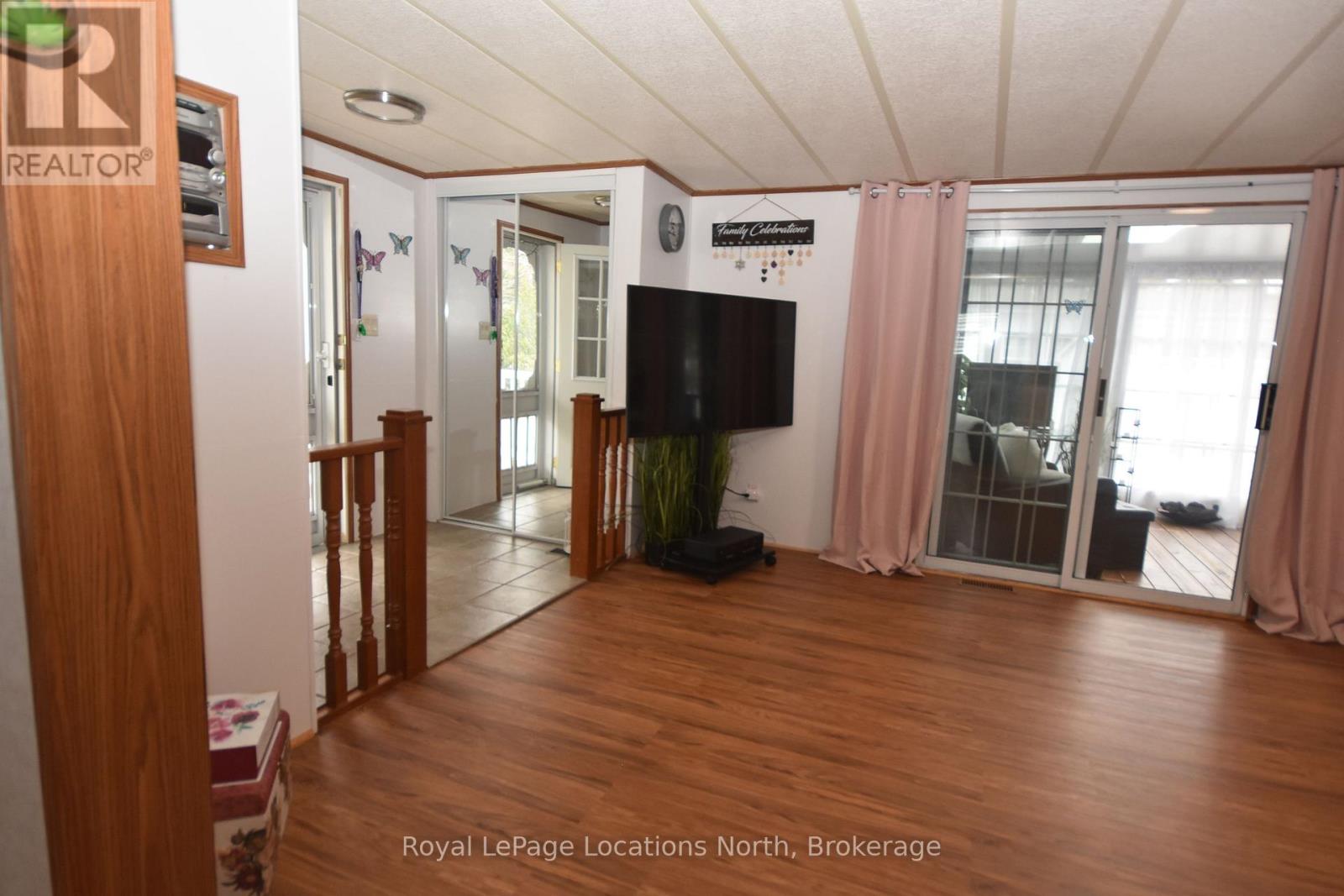 20 Topaz Street W, Wasaga Beach, Ontario  L9Z 1X7 - Photo 29 - S13092532