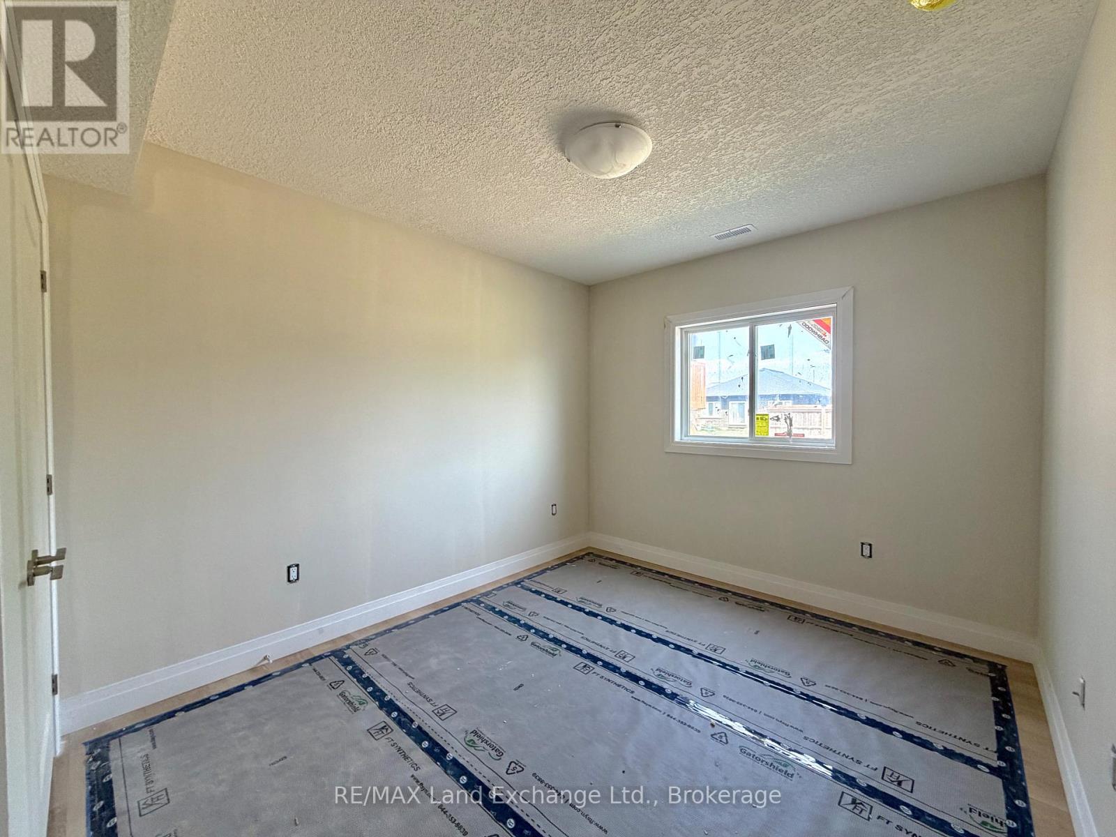 473 Northport Drive, Saugeen Shores, Ontario  N0H 2C8 - Photo 12 - X13092444
