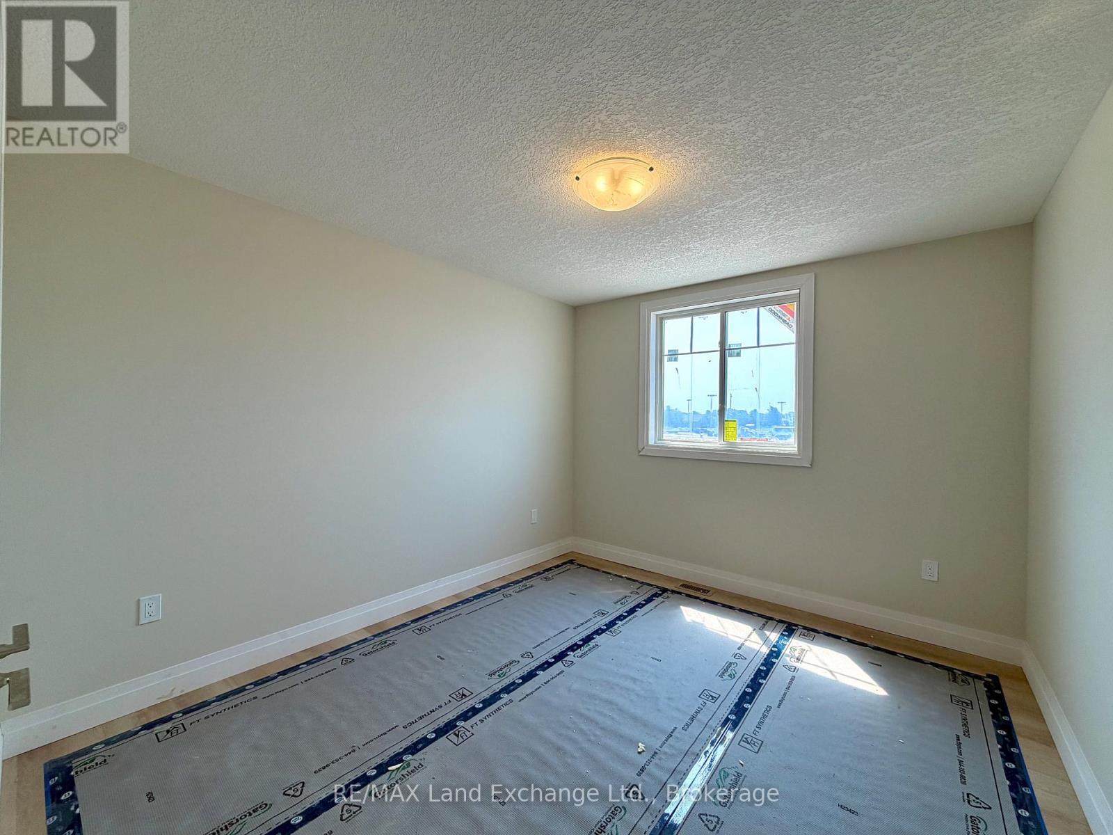 473 Northport Drive, Saugeen Shores, Ontario  N0H 2C8 - Photo 5 - X13092444