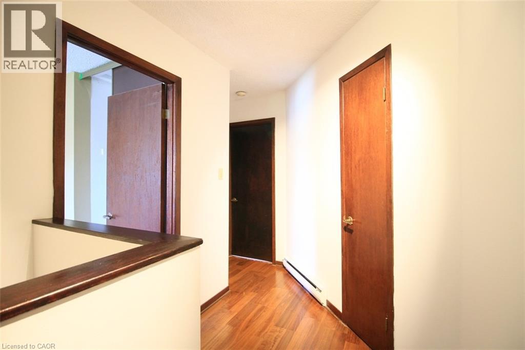 63 Fonthill Road Unit# 4, Hamilton, Ontario  L9C 6T1 - Photo 15 - 40827973