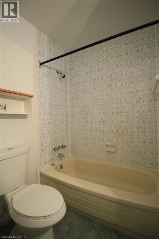 63 Fonthill Road Unit# 4, Hamilton, Ontario  L9C 6T1 - Photo 20 - 40827973