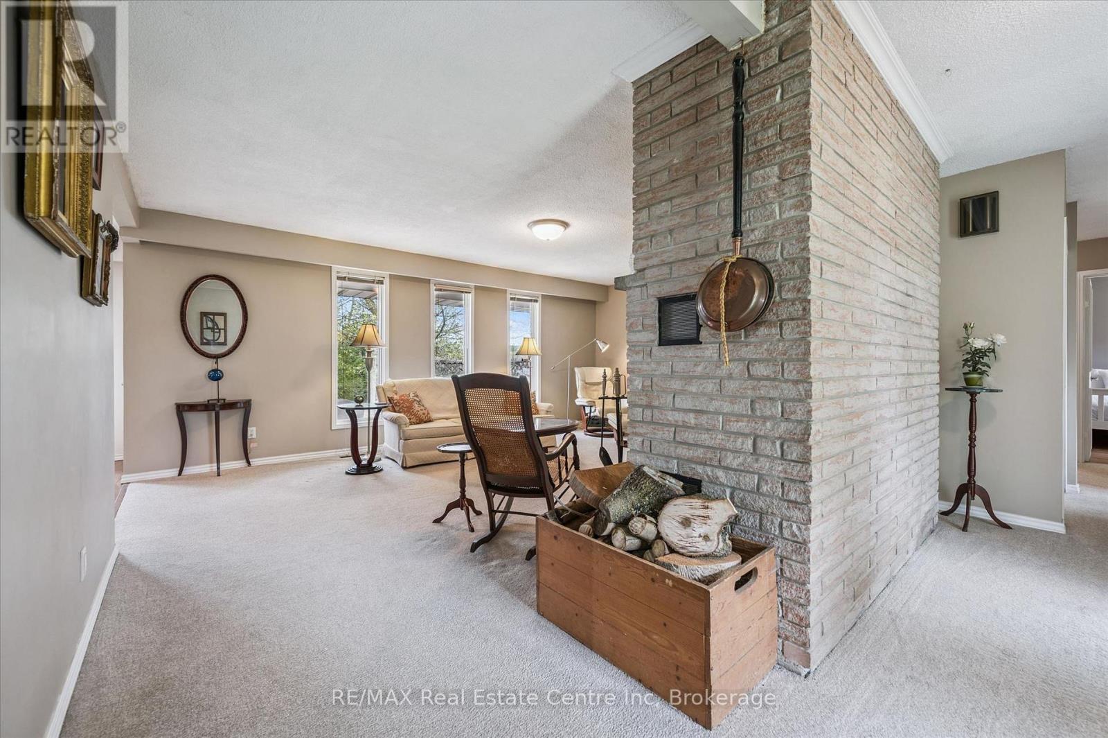 8420 Eramosa-Garafraxa Townline, Centre Wellington, Ontario  N1M 2W5 - Photo 5 - X13094578