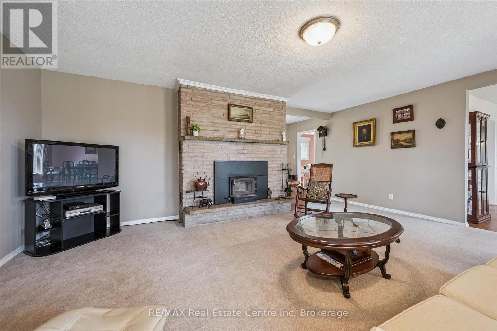 8420 Eramosa-Garafraxa Townline, Centre Wellington, Ontario  N1M 2W5 - Photo 7 - X13094578
