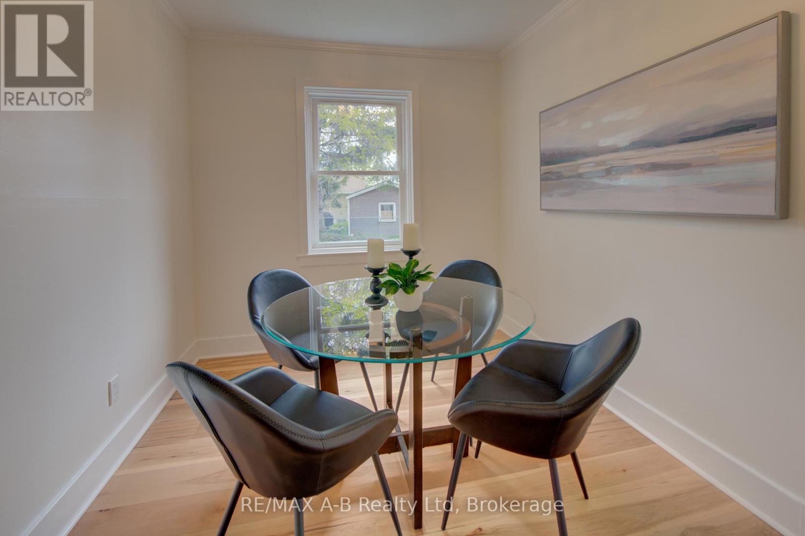 34 Somerset Street, Stratford, Ontario  N5A 6K1 - Photo 14 - X13094790