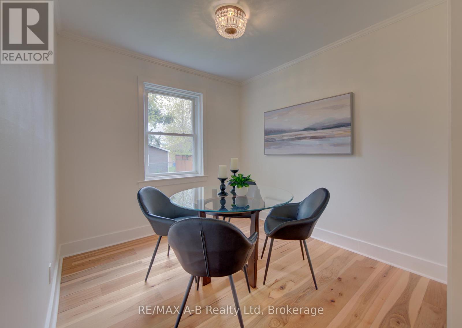 34 Somerset Street, Stratford, Ontario  N5A 6K1 - Photo 15 - X13094790