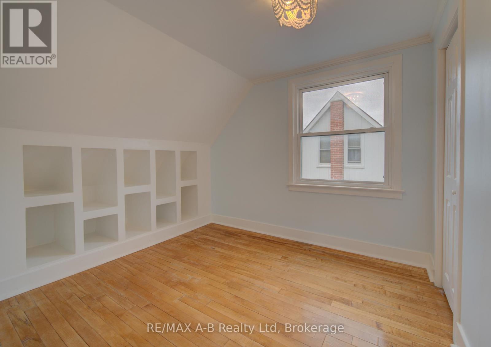34 Somerset Street, Stratford, Ontario  N5A 6K1 - Photo 19 - X13094790