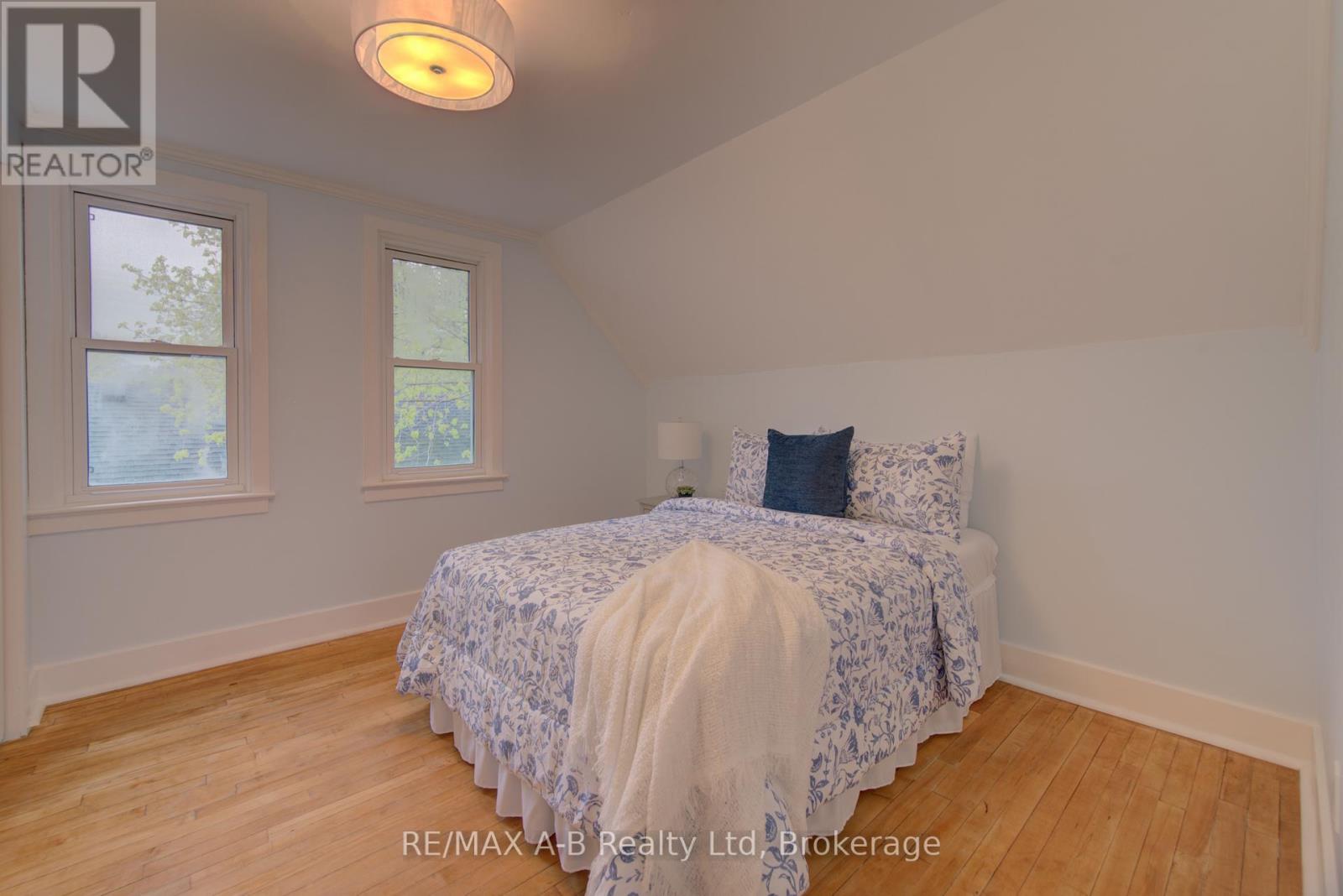 34 Somerset Street, Stratford, Ontario  N5A 6K1 - Photo 20 - X13094790