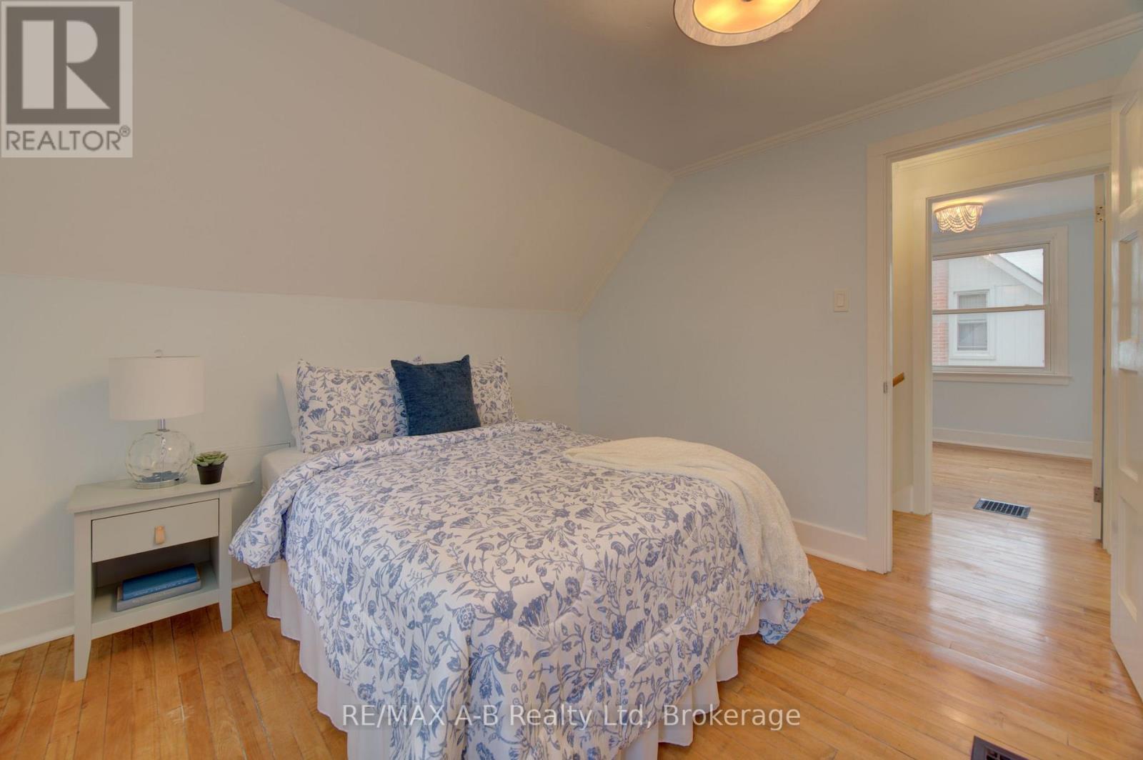 34 Somerset Street, Stratford, Ontario  N5A 6K1 - Photo 21 - X13094790