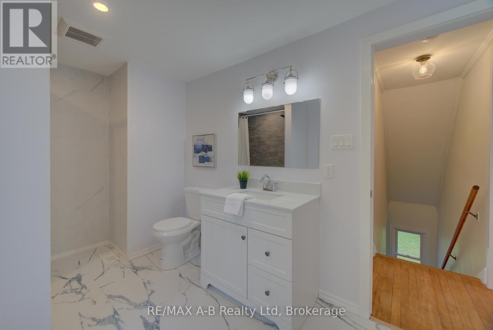 34 Somerset Street, Stratford, Ontario  N5A 6K1 - Photo 22 - X13094790