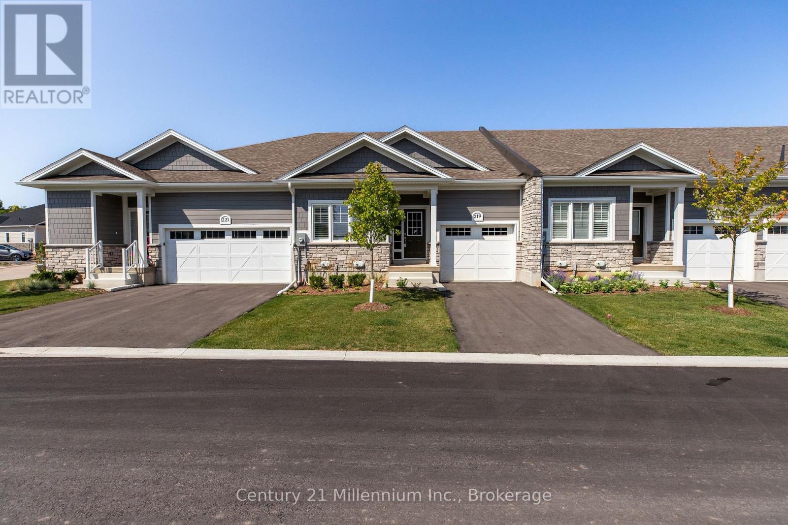 219 Ironwood Way, Georgian Bluffs, Ontario  N0H 1S0 - Photo 2 - X13094870