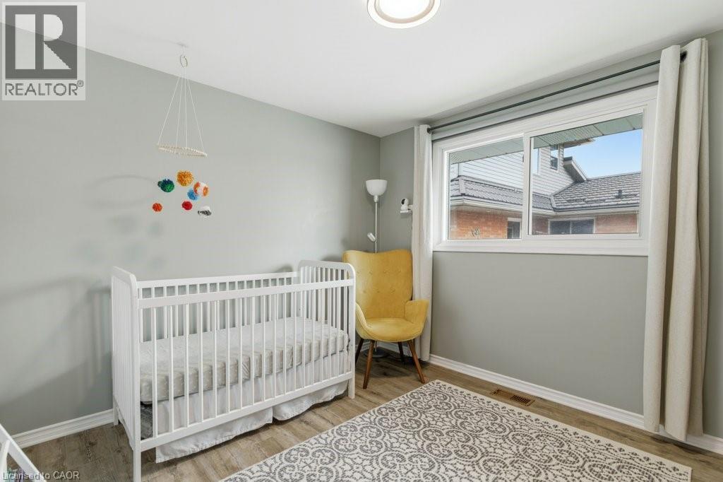 638 Glen Forrest Boulevard, Waterloo, Ontario  N2L 4K2 - Photo 16 - 40827634
