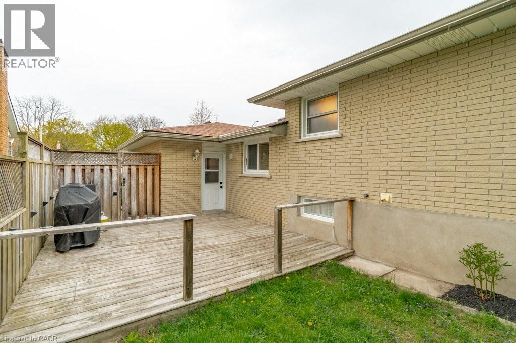 638 Glen Forrest Boulevard, Waterloo, Ontario  N2L 4K2 - Photo 29 - 40827634
