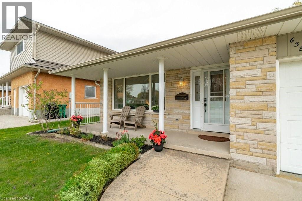 638 Glen Forrest Boulevard, Waterloo, Ontario  N2L 4K2 - Photo 3 - 40827634