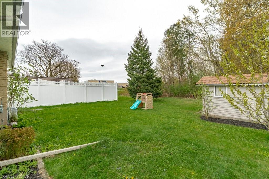 638 Glen Forrest Boulevard, Waterloo, Ontario  N2L 4K2 - Photo 32 - 40827634