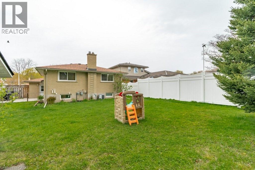 638 Glen Forrest Boulevard, Waterloo, Ontario  N2L 4K2 - Photo 37 - 40827634
