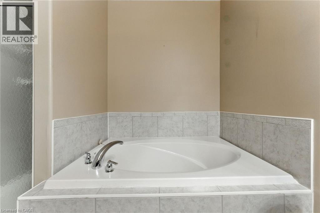 40 Wesleyan Court Unit# 6, Ancaster, Ontario  L9G 5C7 - Photo 18 - 40828030