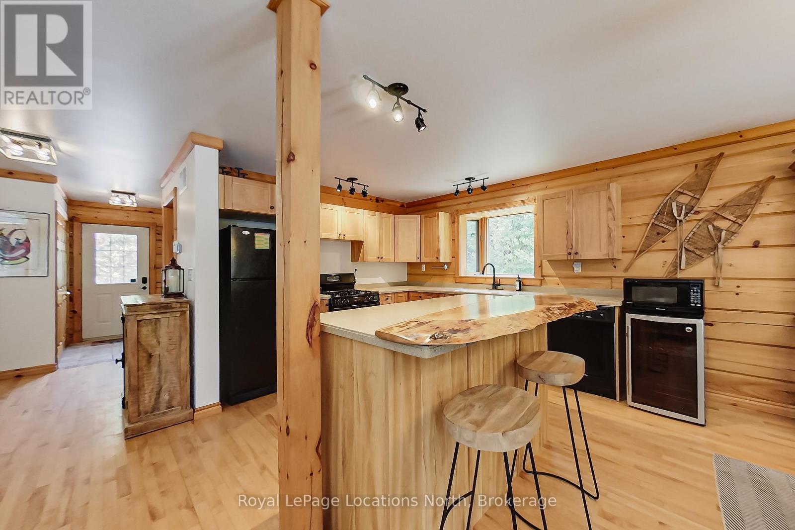 208554 26 Highway, Blue Mountains, Ontario  N0H 1J0 - Photo 17 - X13095636