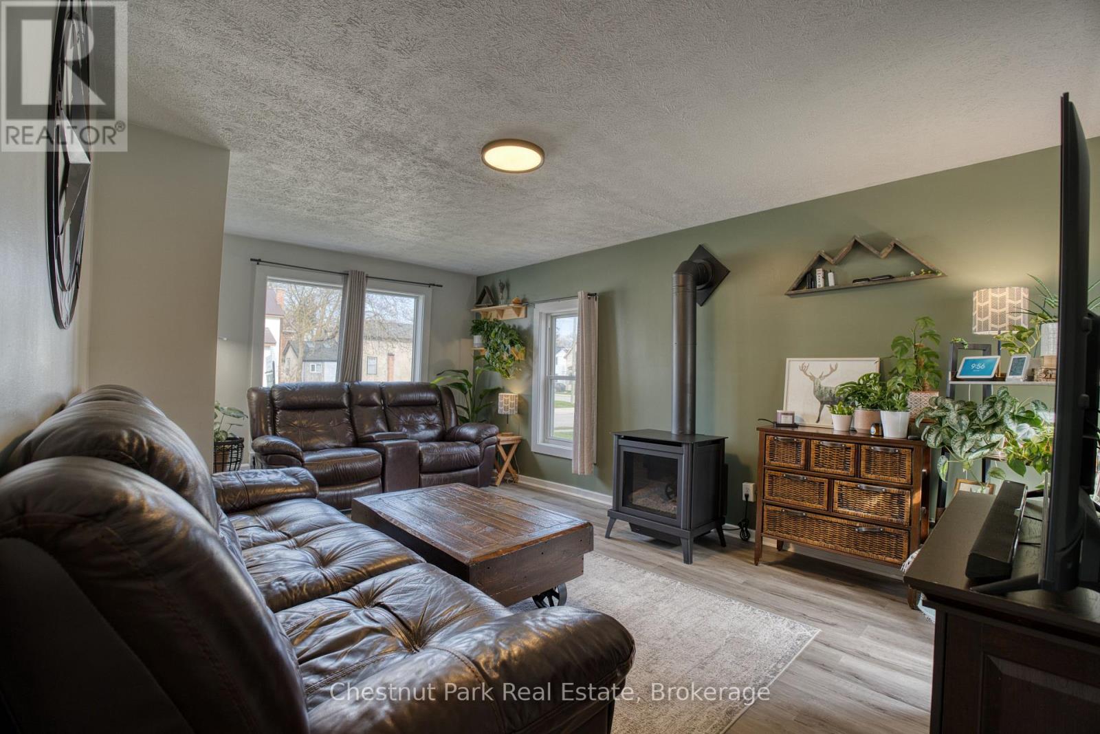 529 Claude Street, South Bruce Peninsula, Ontario  N0H 2T0 - Photo 6 - X13096338