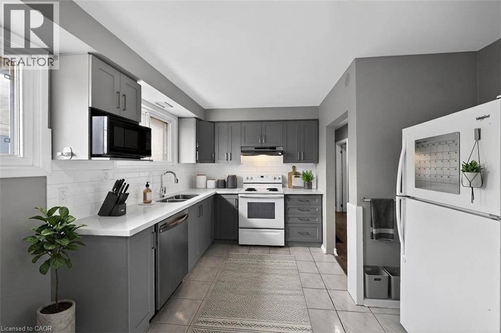 76 Terrace Drive, Hamilton, Ontario  L9A 2Y6 - Photo 6 - 40828153