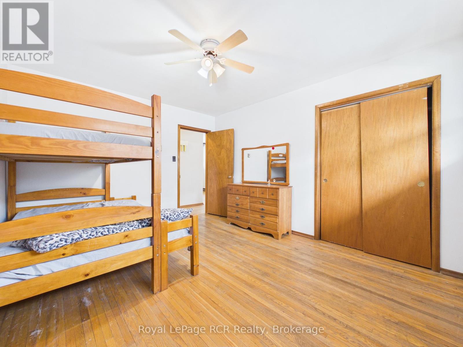 153 Carling Terrace, North Huron, Ontario  N0G 2W0 - Photo 12 - X13096750