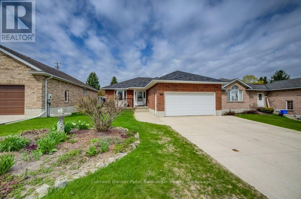 636 22nd Avenue, Hanover, Ontario  N4N 3W7 - Photo 2 - X13097006