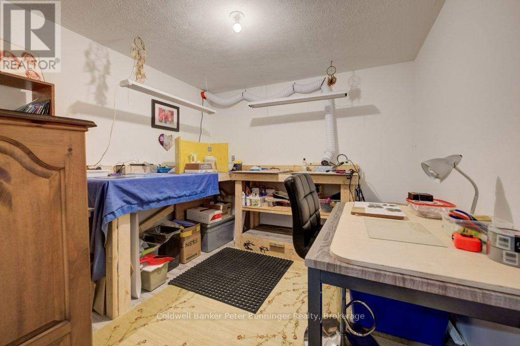 636 22nd Avenue, Hanover, Ontario  N4N 3W7 - Photo 28 - X13097006