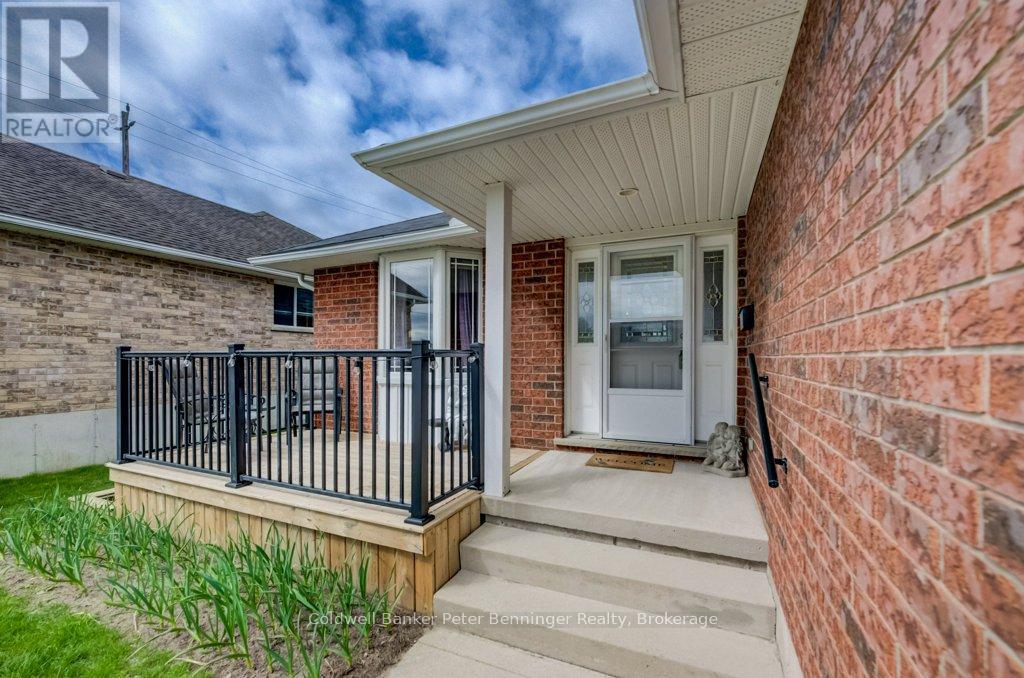 636 22nd Avenue, Hanover, Ontario  N4N 3W7 - Photo 5 - X13097006