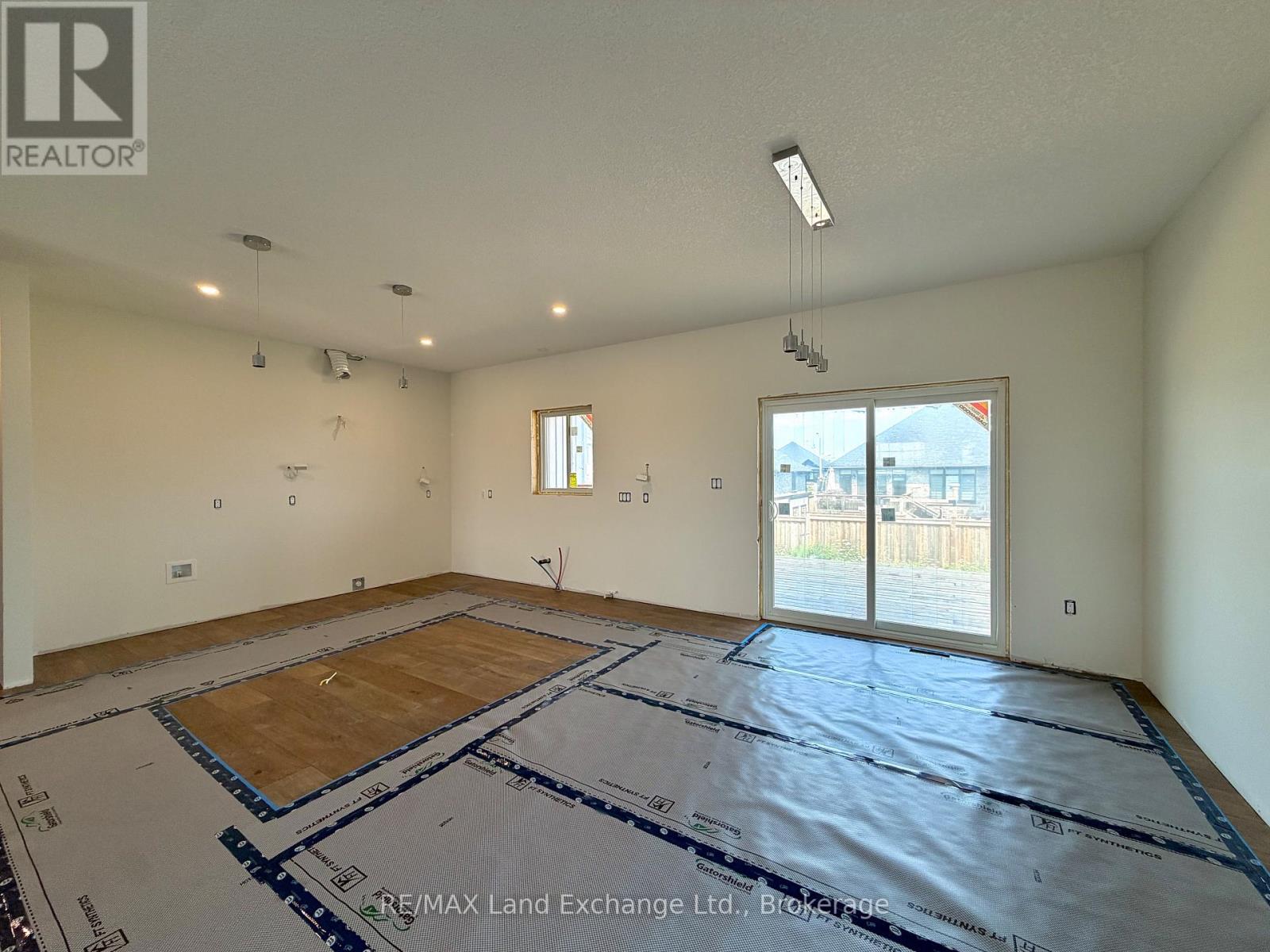 457 Northport Drive, Saugeen Shores, Ontario  N0H 2C8 - Photo 4 - X13097062