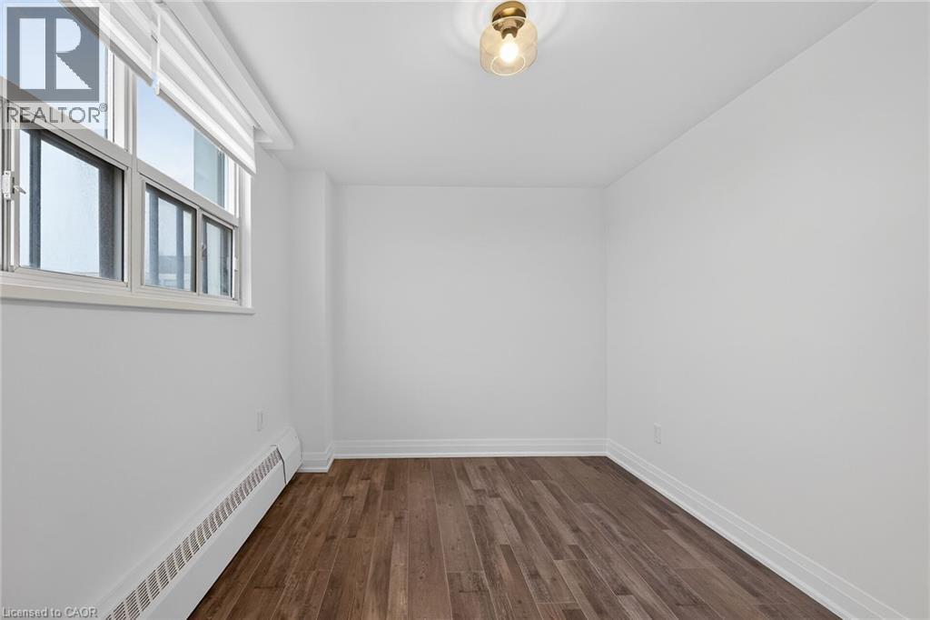 212 Kerr Street Unit# 702, Oakville, Ontario  L6K 3B1 - Photo 22 - 40828166