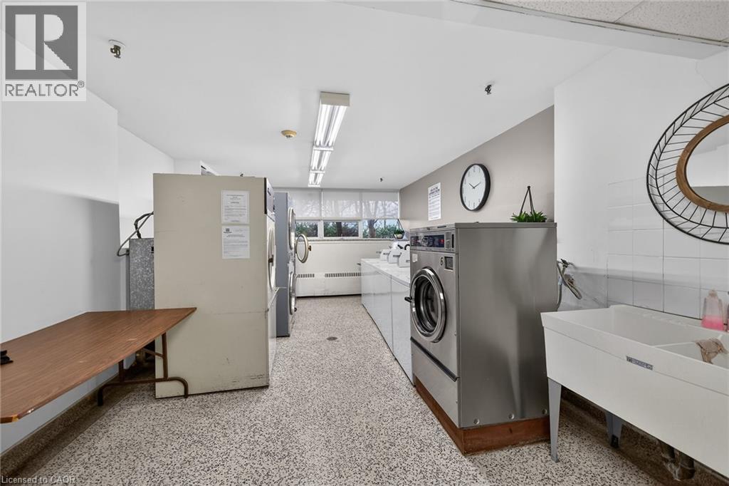 212 Kerr Street Unit# 702, Oakville, Ontario  L6K 3B1 - Photo 32 - 40828166