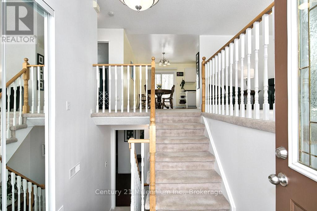 15 Brillinger Drive, Wasaga Beach, Ontario  L9Z 1L4 - Photo 3 - S13097462