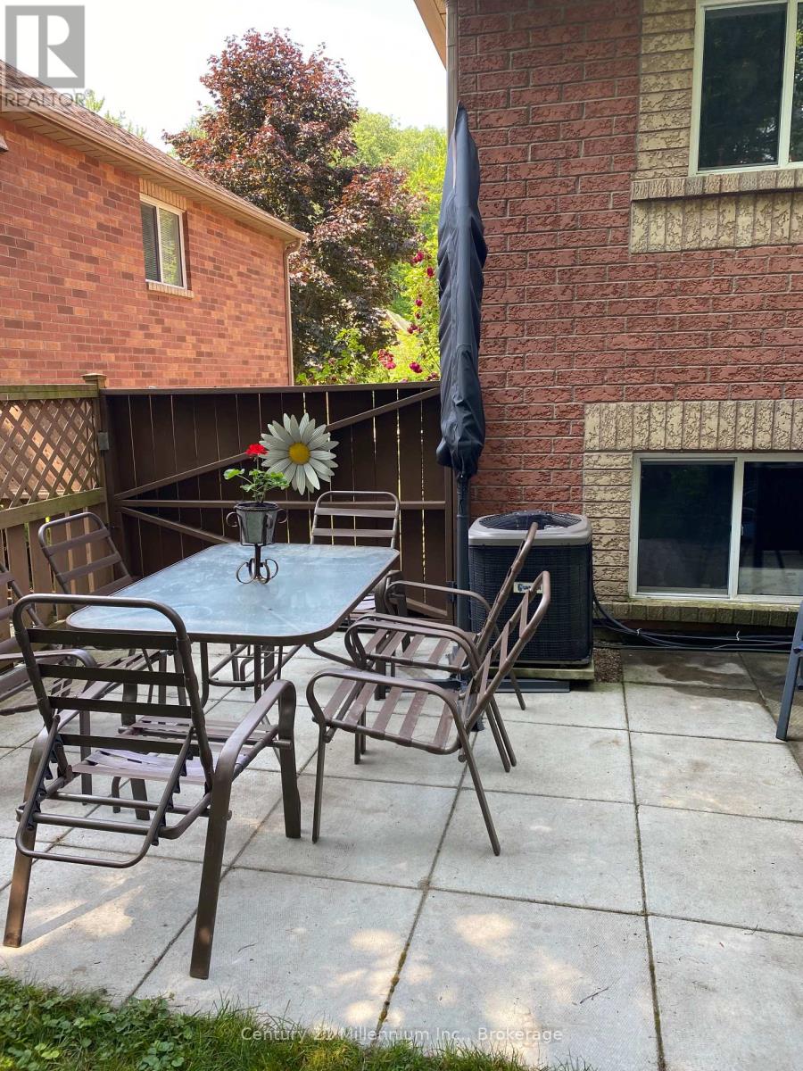 15 Brillinger Drive, Wasaga Beach, Ontario  L9Z 1L4 - Photo 37 - S13097462