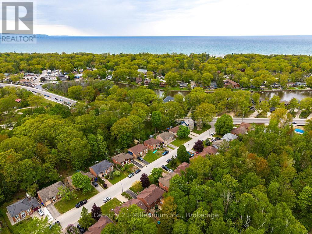 15 Brillinger Drive, Wasaga Beach, Ontario  L9Z 1L4 - Photo 44 - S13097462