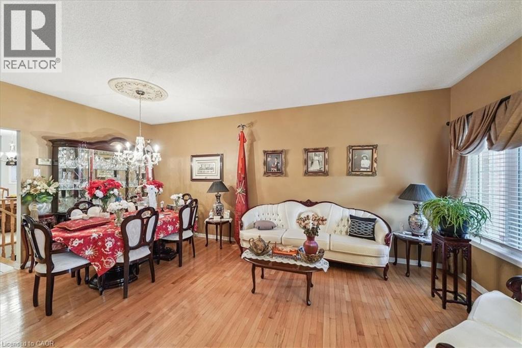 52 Mistycreek Crescent, Brampton, Ontario  L7A 3E8 - Photo 4 - 40828189