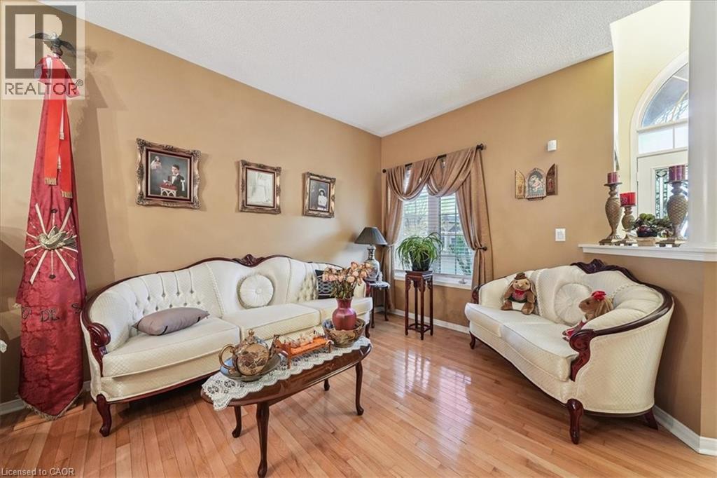 52 Mistycreek Crescent, Brampton, Ontario  L7A 3E8 - Photo 5 - 40828189