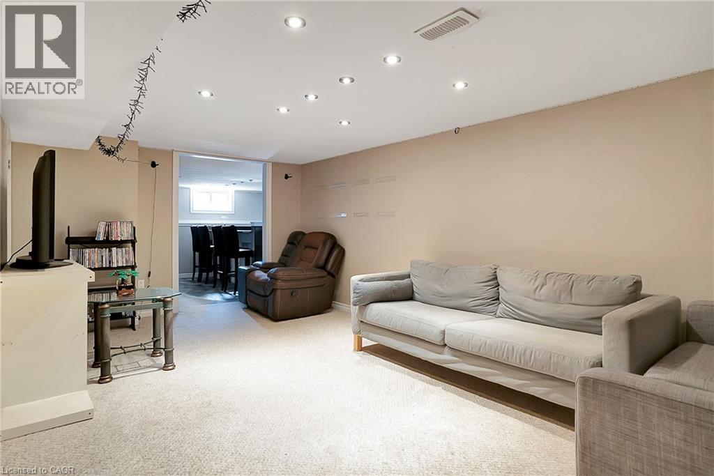 1392 Doon Village Road, Kitchener, Ontario  N2P 1A5 - Photo 15 - 40828124