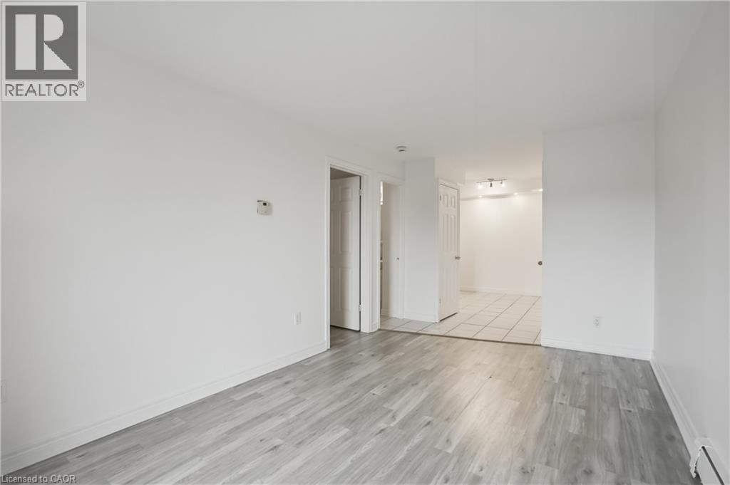 30 Summit Avenue Unit# 401, Hamilton, Ontario  L8V 2R8 - Photo 14 - 40828206