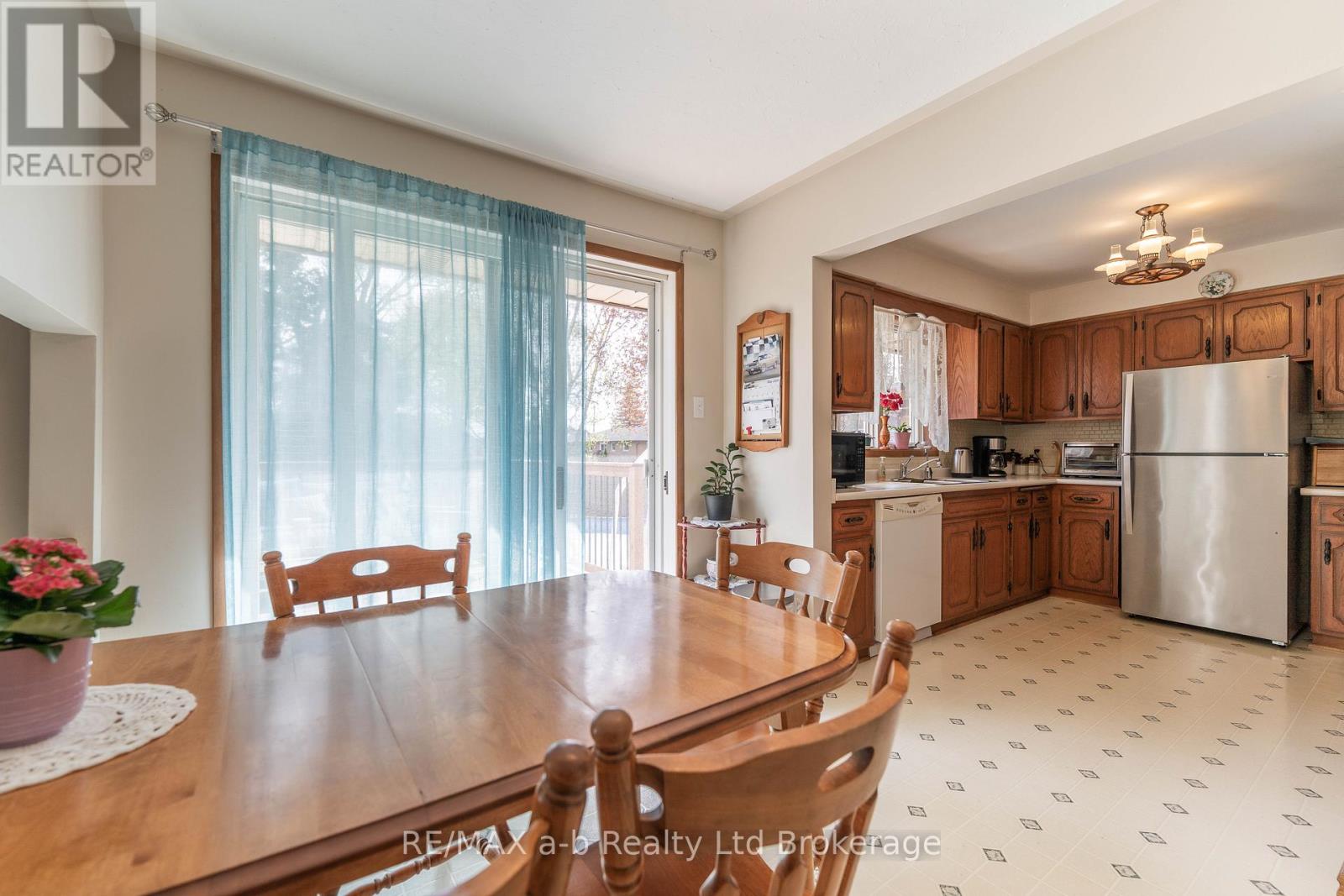 2 Cranberry Road, Tillsonburg, Ontario  N4G 4Y9 - Photo 14 - X13098918