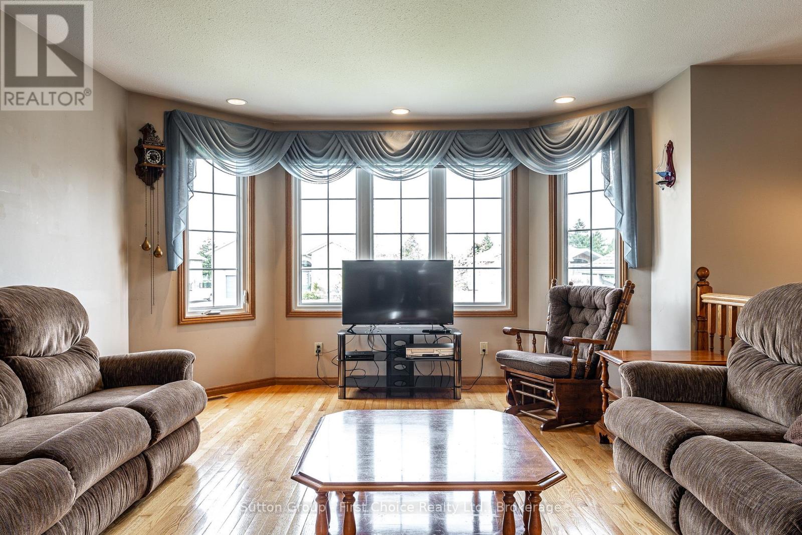 203 Wimpole Street, West Perth, Ontario  N0K 1N0 - Photo 7 - X13099068