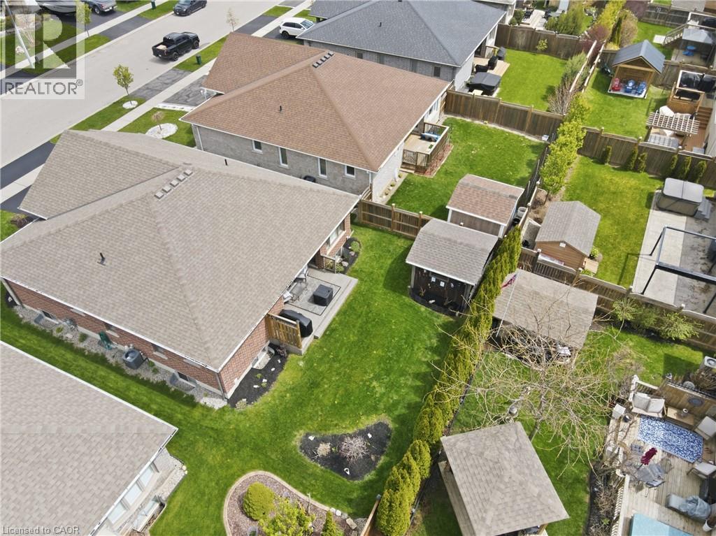 35 Patten Drive, St. George, Ontario  N0E 1N0 - Photo 38 - 40828284