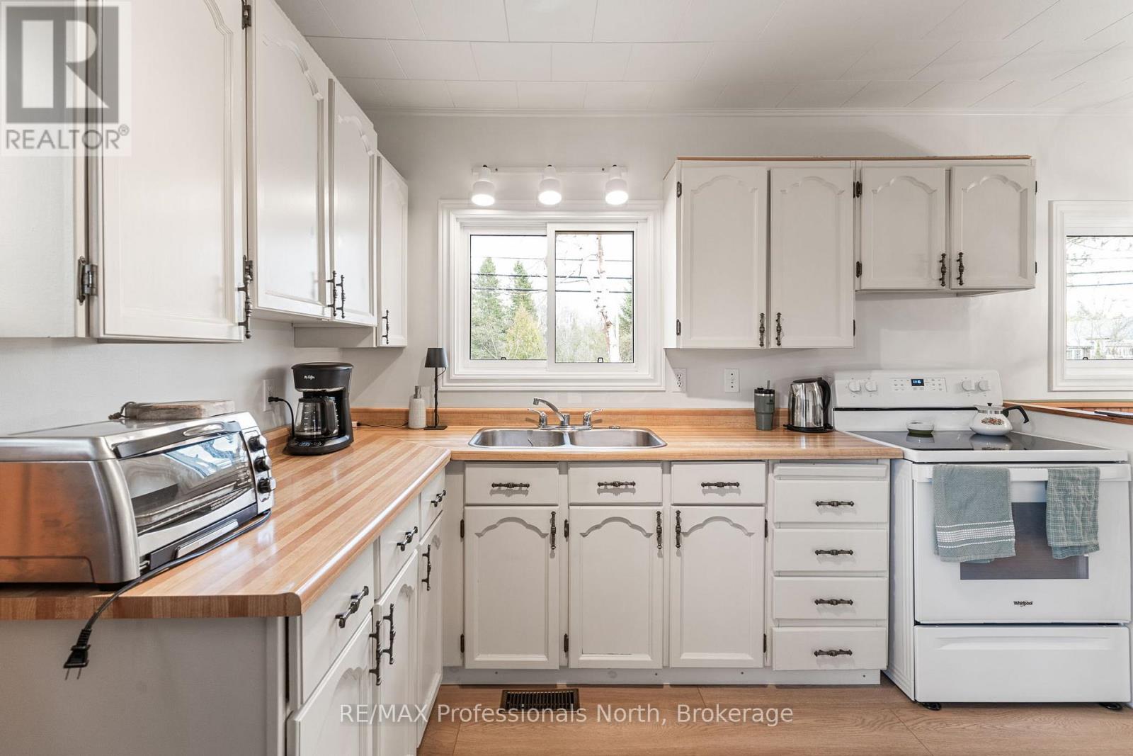 2195 Loop Road, Highlands East, Ontario  K0L 3C0 - Photo 12 - X13099490