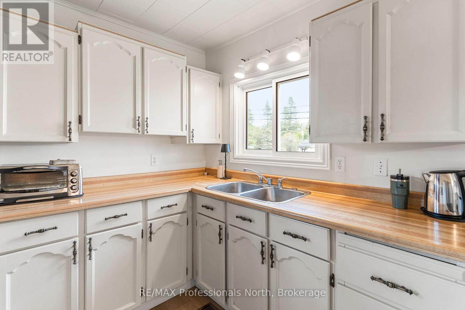 2195 Loop Road, Highlands East, Ontario  K0L 3C0 - Photo 13 - X13099490