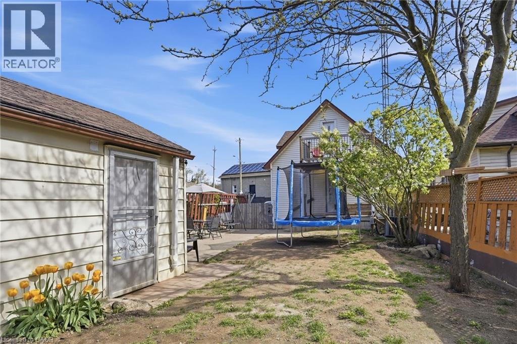 4 Manning Street, St. Catharines, Ontario  L2R 1H9 - Photo 22 - 40828183