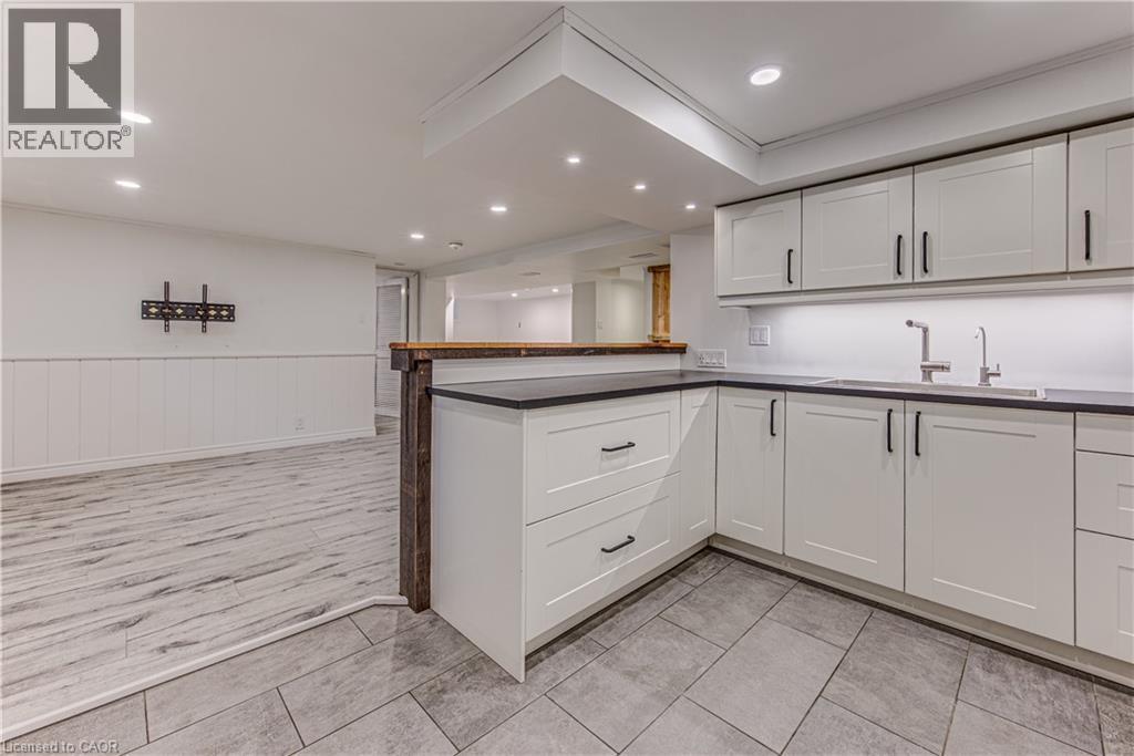 51 Rosemount Drive, Kitchener, Ontario  N2B 1P9 - Photo 19 - 40827801